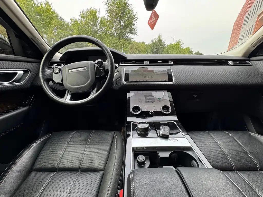 Land Rover Velar — миниатюра 9