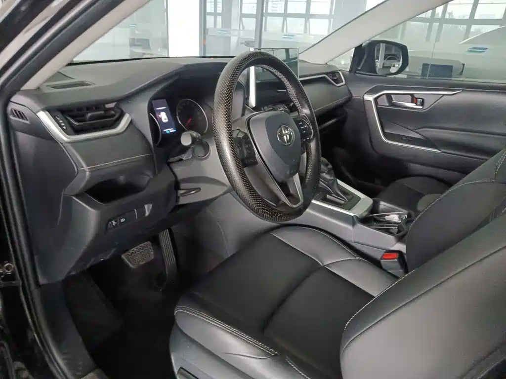 Toyota Wildlander — миниатюра 7