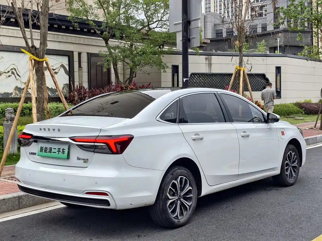 Roewe i6 MAX 2022 EV 500 Premium