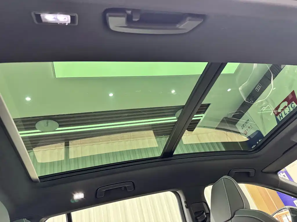 Audi Q5 e-tron — миниатюра 20