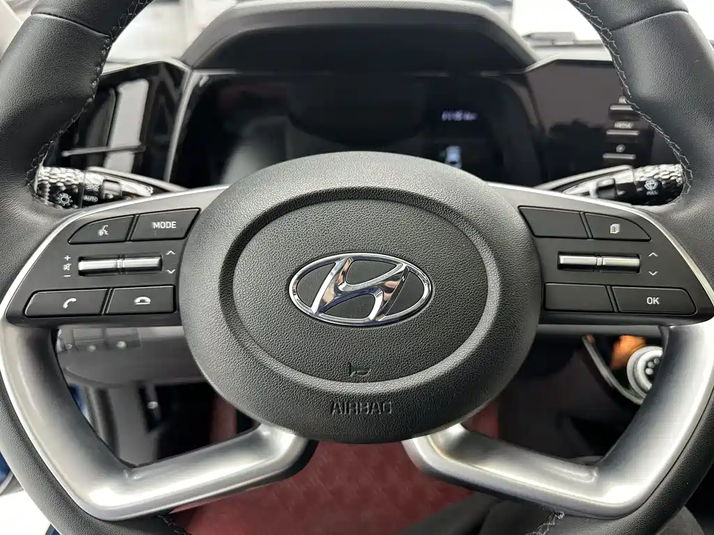 Hyundai Elantra — миниатюра 14