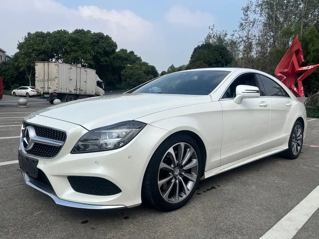 Mercedes-Benz CLS