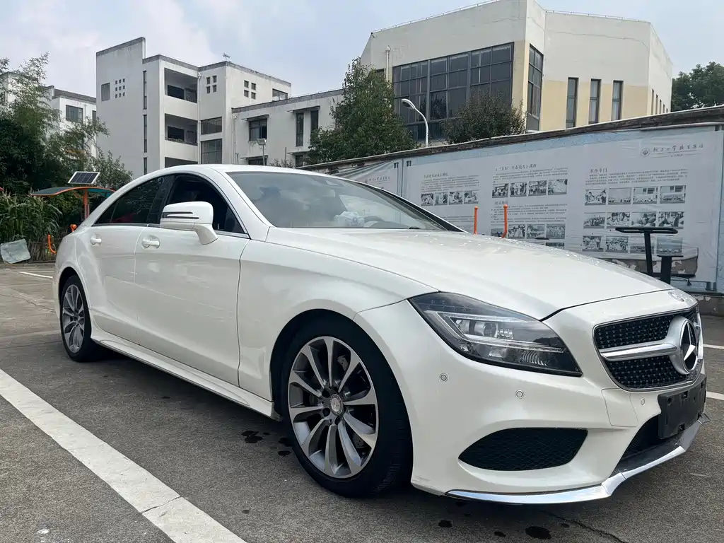 Mercedes-Benz CLS — миниатюра 3