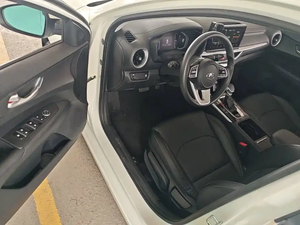 Kia K3 — миниатюра 16