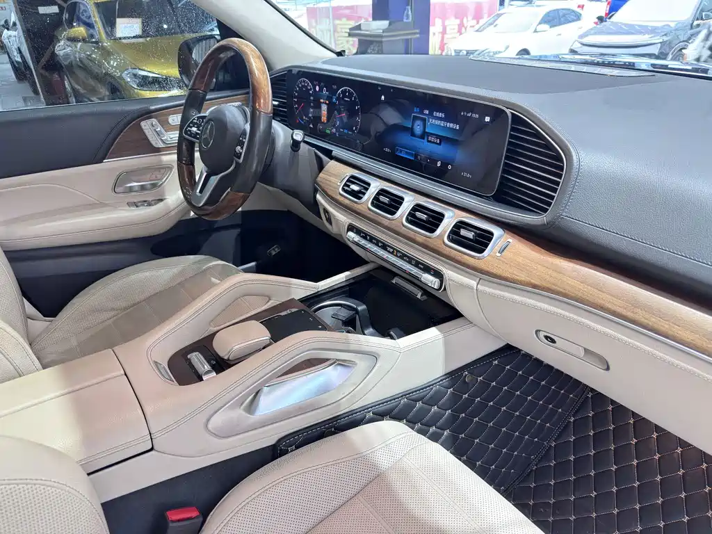 Mercedes-Benz GLS — миниатюра 14