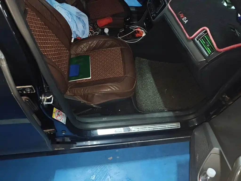 Volkswagen Lavida — миниатюра 17
