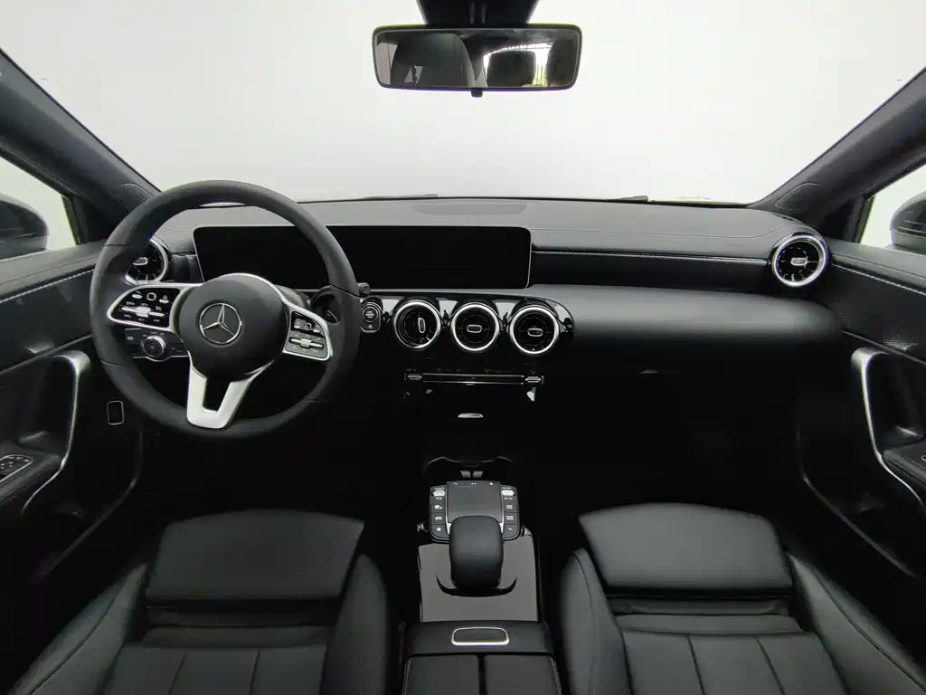 Mercedes-Benz A-Class — миниатюра 5
