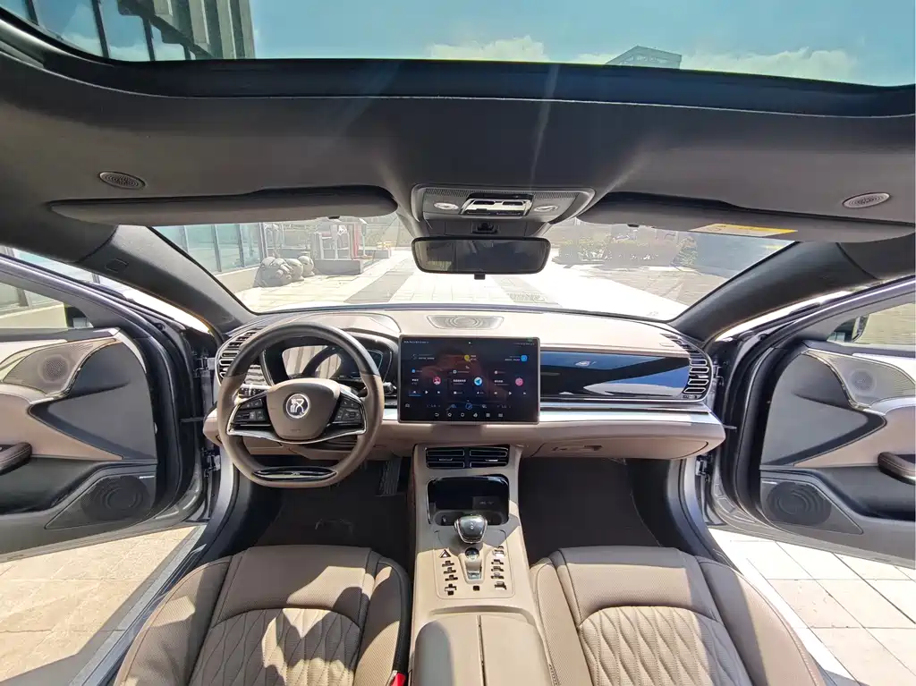 BYD Han — миниатюра 8