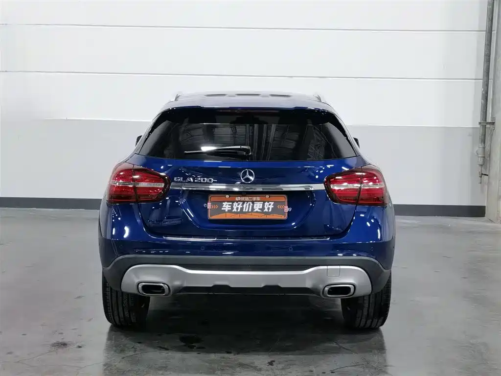 Mercedes-Benz GLA 2017 GLA 200 Fashion