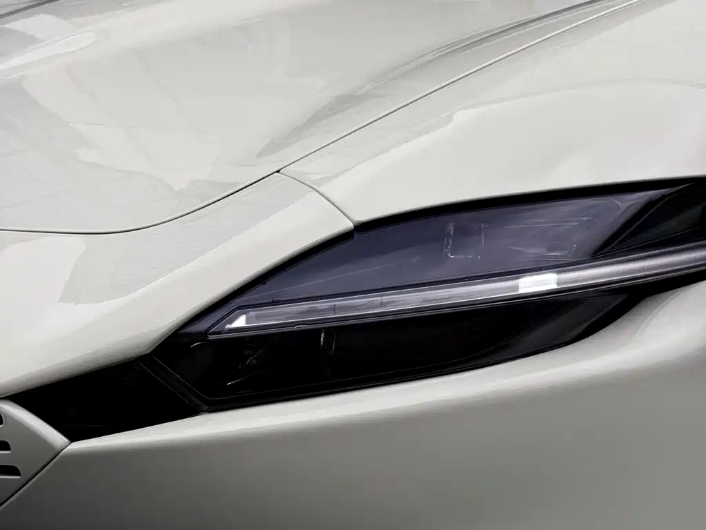 Ferrari Roma — миниатюра 10