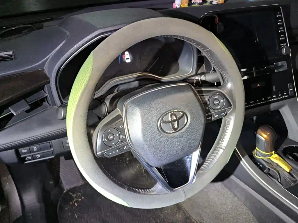 Toyota Avalon — миниатюра 3