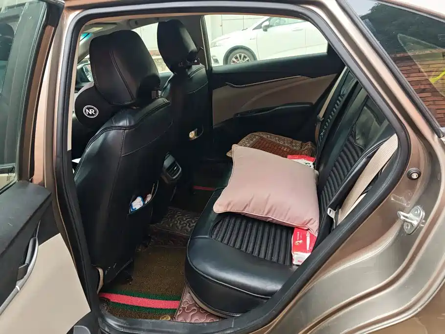 Buick Excelle — миниатюра 11