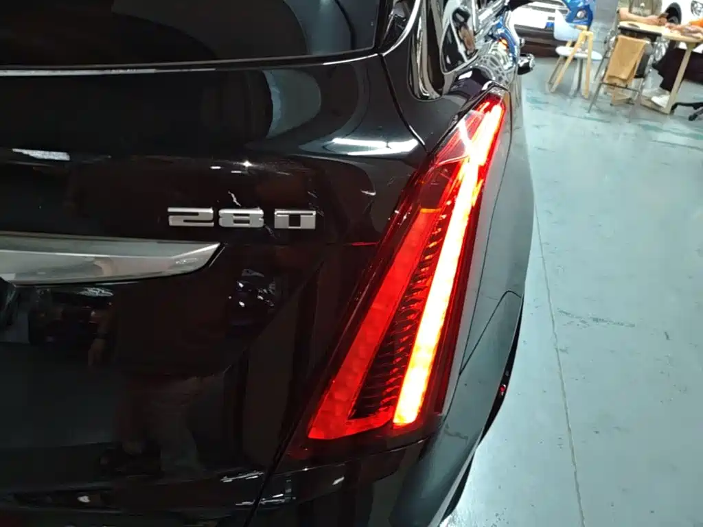 Cadillac XT5 — миниатюра 8