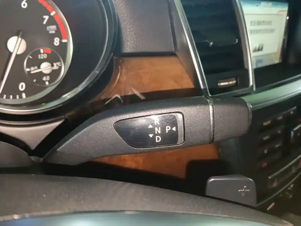 Mercedes-Benz M-Class — миниатюра 13
