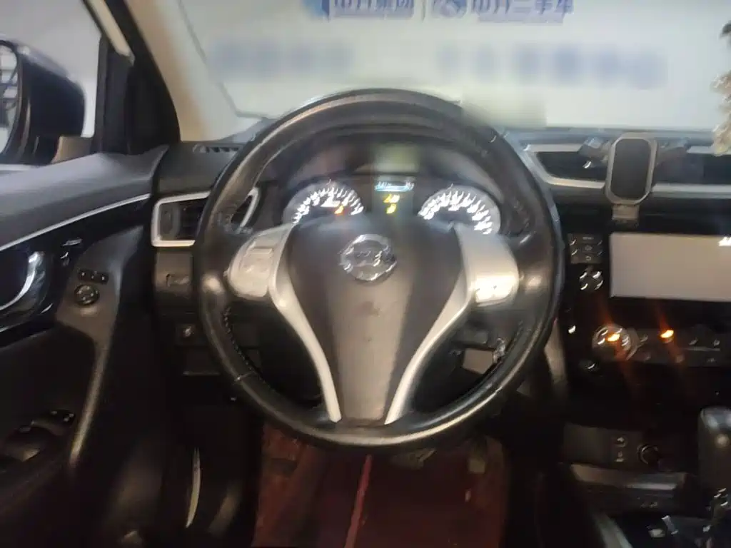 Nissan Qashqai — миниатюра 15