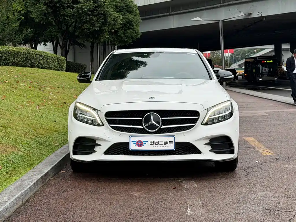 Mercedes-Benz C-Class — миниатюра 2