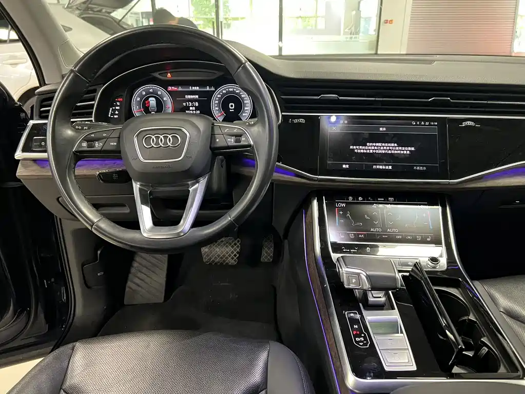 Audi Q7 — миниатюра 5