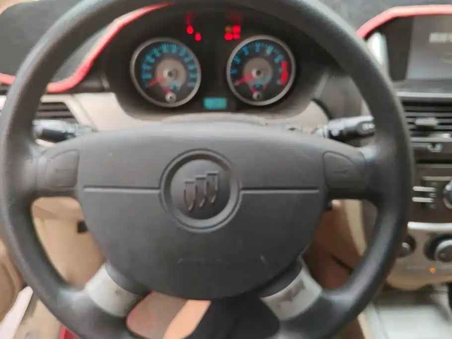 Buick Excelle — миниатюра 15