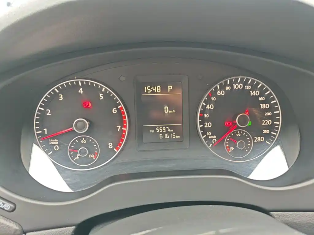 Volkswagen Sagitar — миниатюра 12