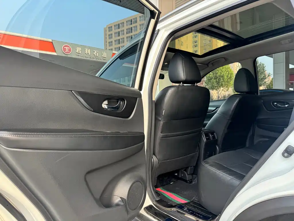 Nissan X-Trail — миниатюра 8