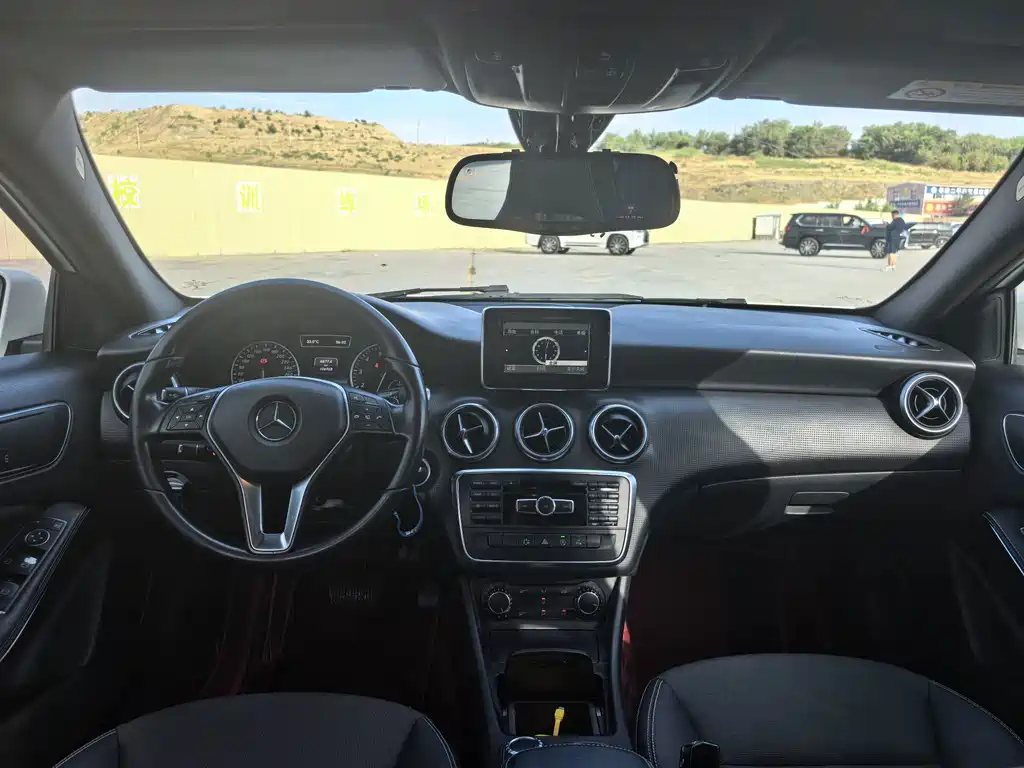 Mercedes-Benz A-Class (Import) — миниатюра 5