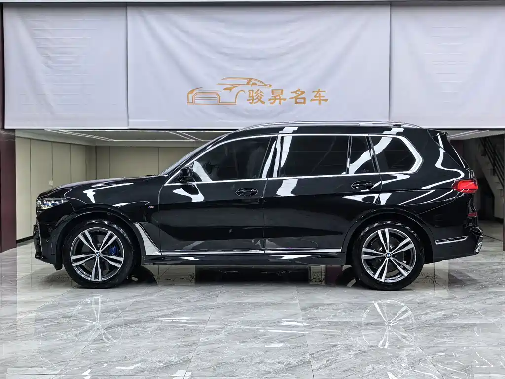 BMW X7 — миниатюра 7