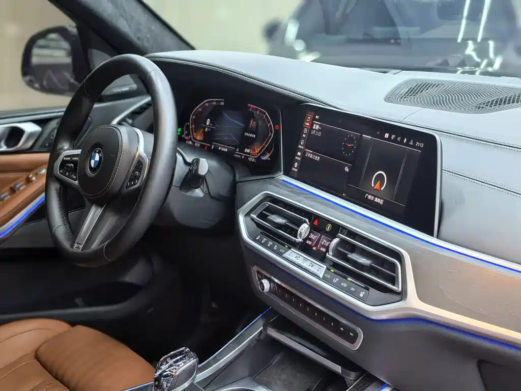 BMW X7 — миниатюра 24