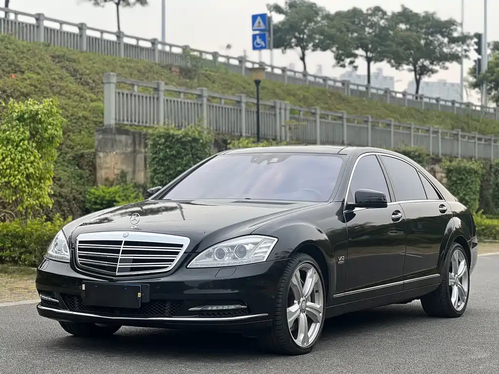 Mercedes-Benz S-Class 2013