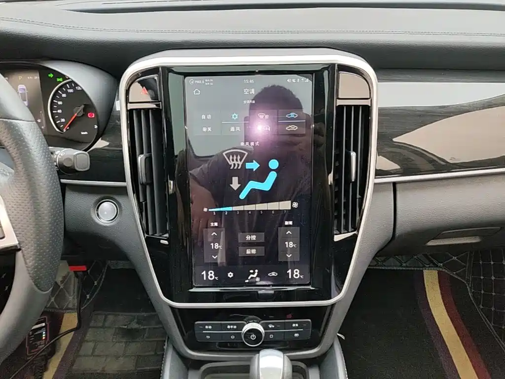 BYD MAX — миниатюра 13