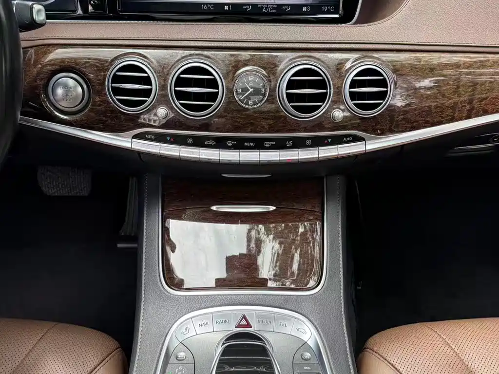 Mercedes-Benz S-Class — миниатюра 12