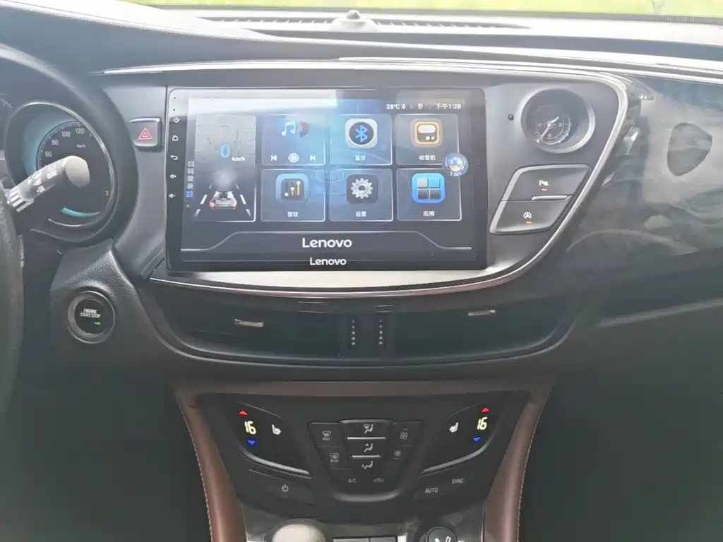 Buick Envision Plus — миниатюра 13