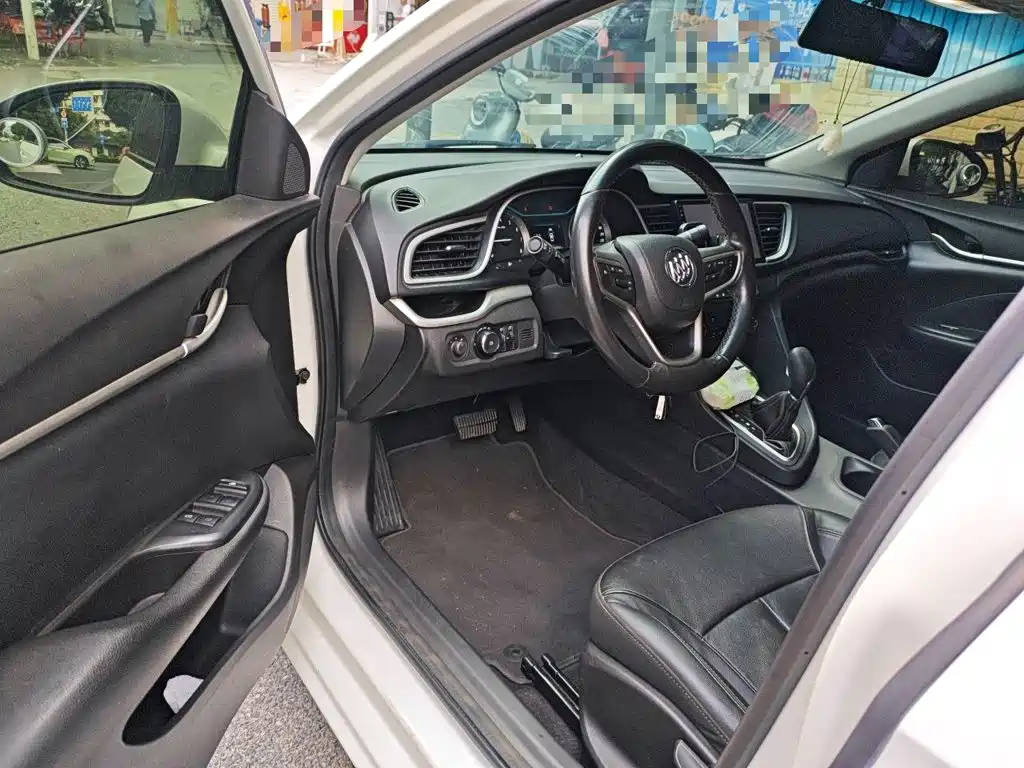Buick Excelle — миниатюра 12