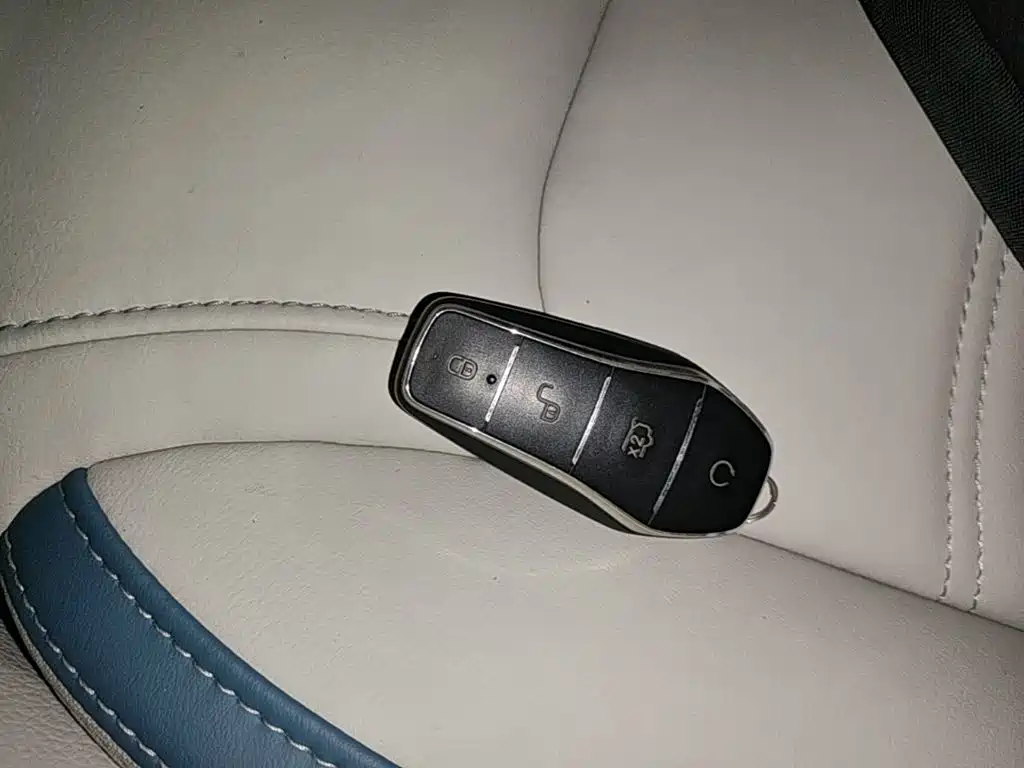 BYD Yuan Pro - фото 9