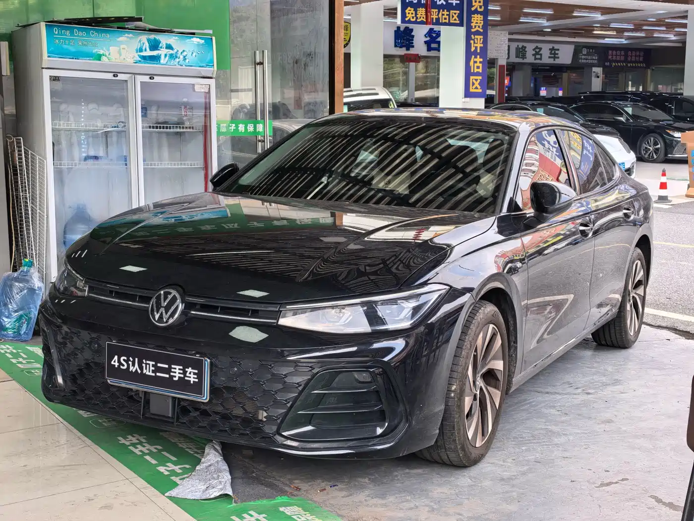 帕萨特 2025款 Pro 300TSI 龙耀版 2025