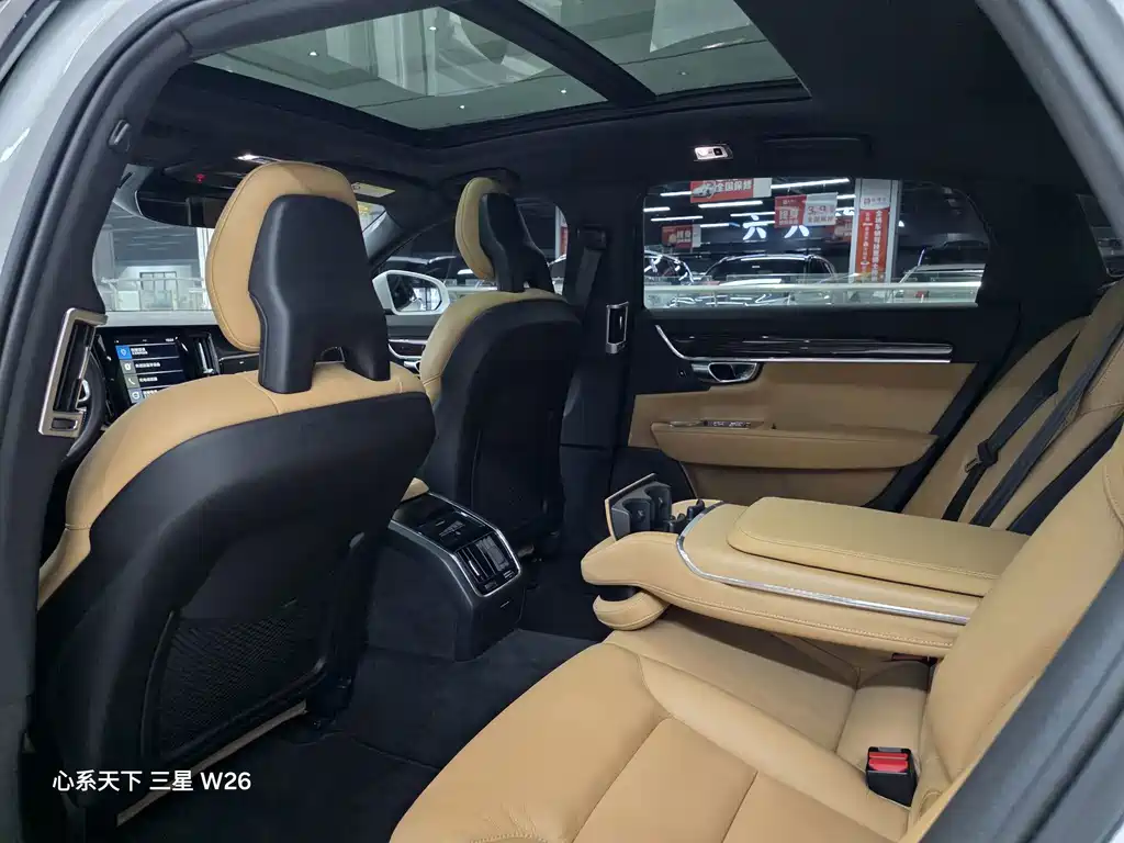 Volvo S90 — миниатюра 10