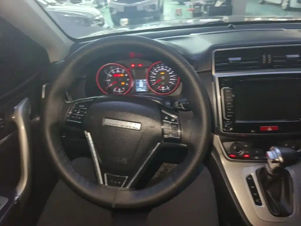 Haval M6 — миниатюра 10