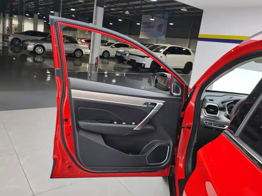 Geely Binyue — миниатюра 7