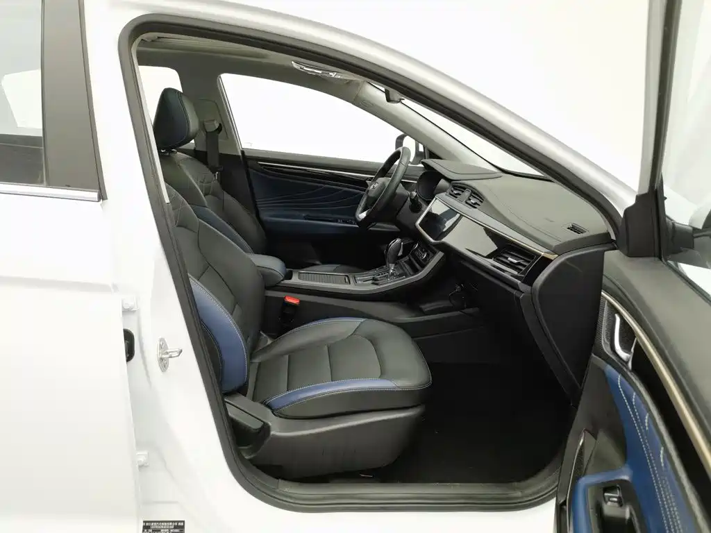 Geely Emgrand GL — миниатюра 23
