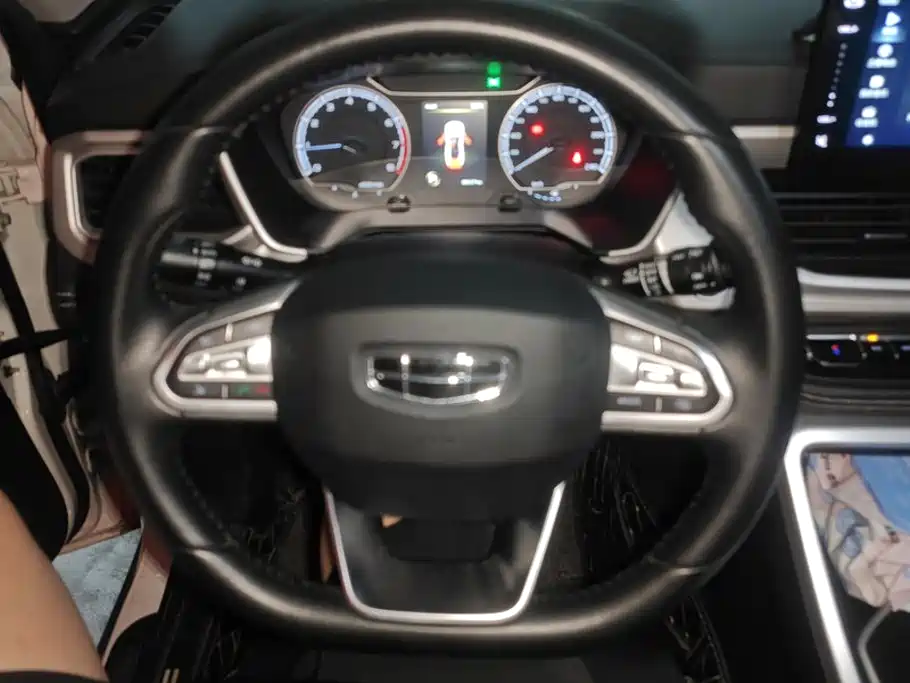 Geely Vision X6 — миниатюра 15