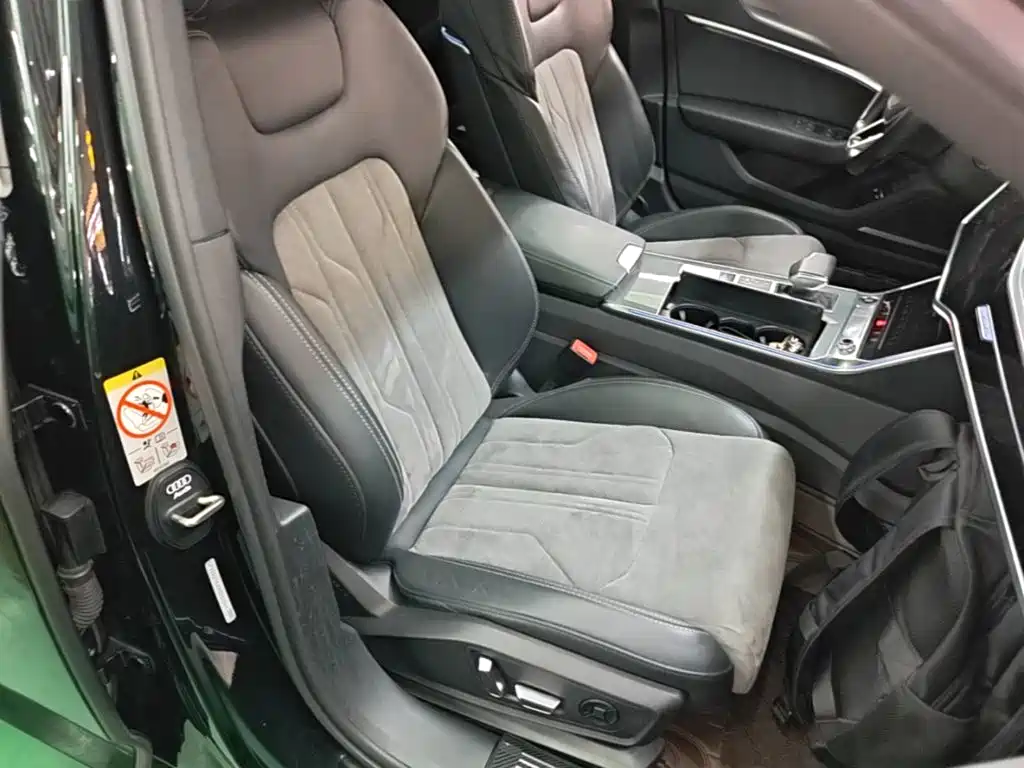 Audi A6L New Energy — миниатюра 25