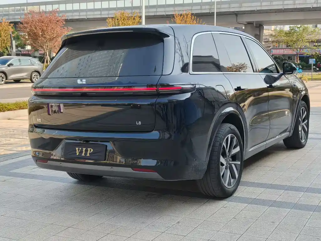 Li Auto IDEAL L8