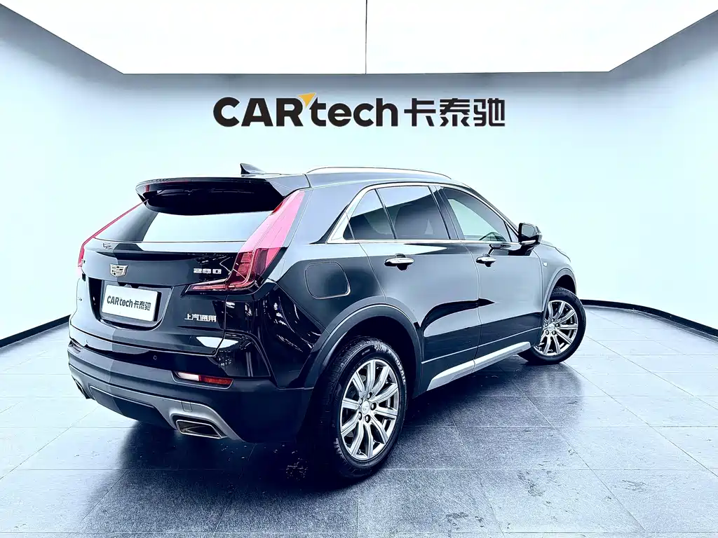 Cadillac XT4 — миниатюра 5