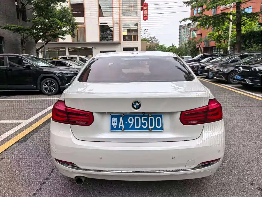 BMW 3 Series — миниатюра 5