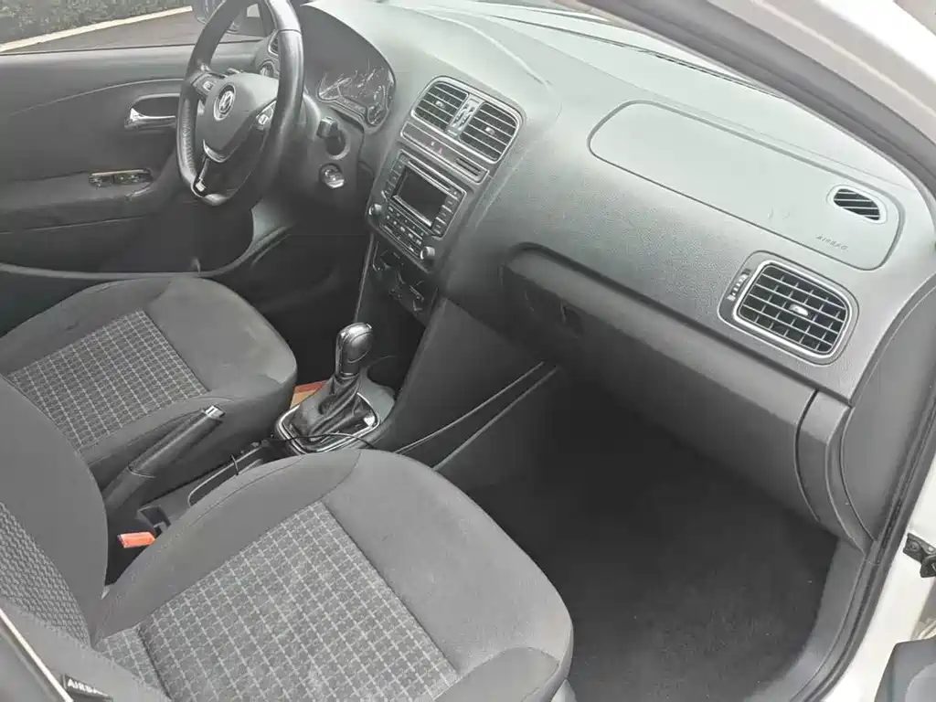 Volkswagen Polo — миниатюра 14