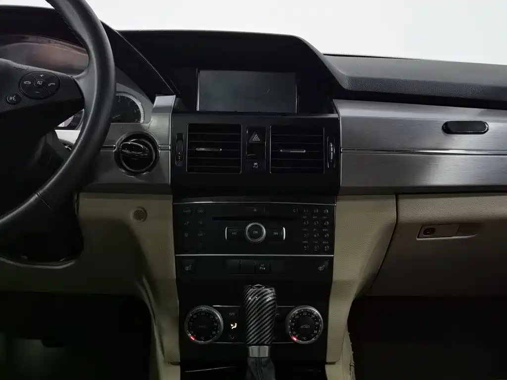 Mercedes-Benz GLK-Class — миниатюра 12