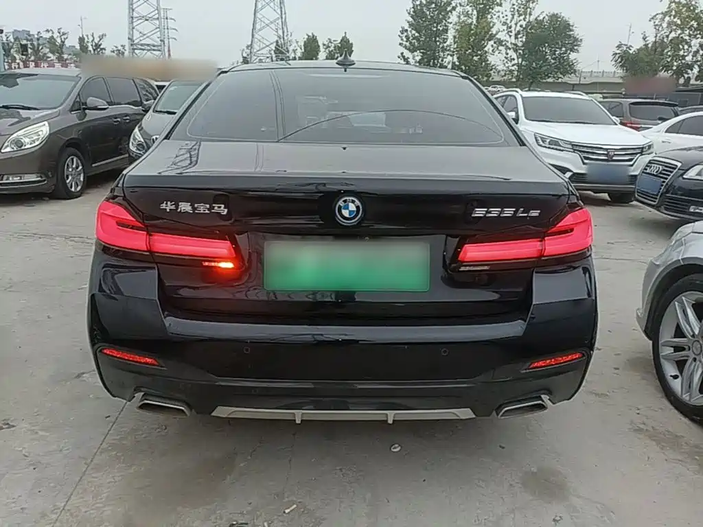 BMW 5 Series New Energy — миниатюра 6