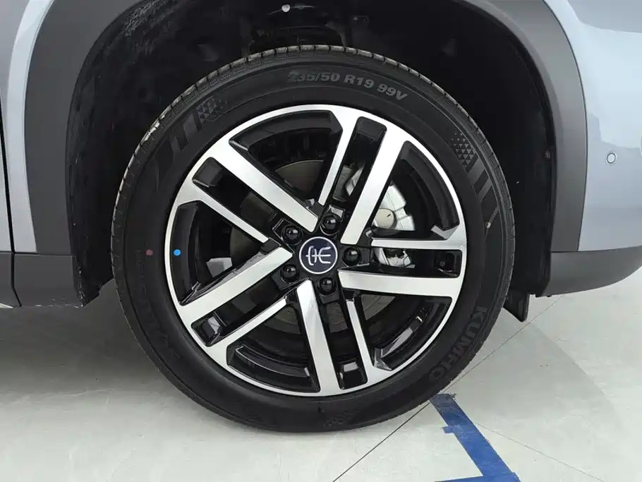 BYD L DM-i — миниатюра 6