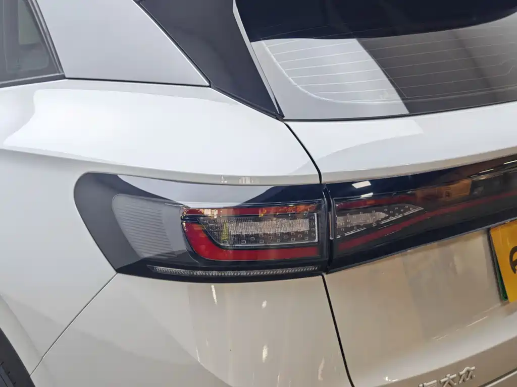 Volkswagen ID.4 X — миниатюра 7