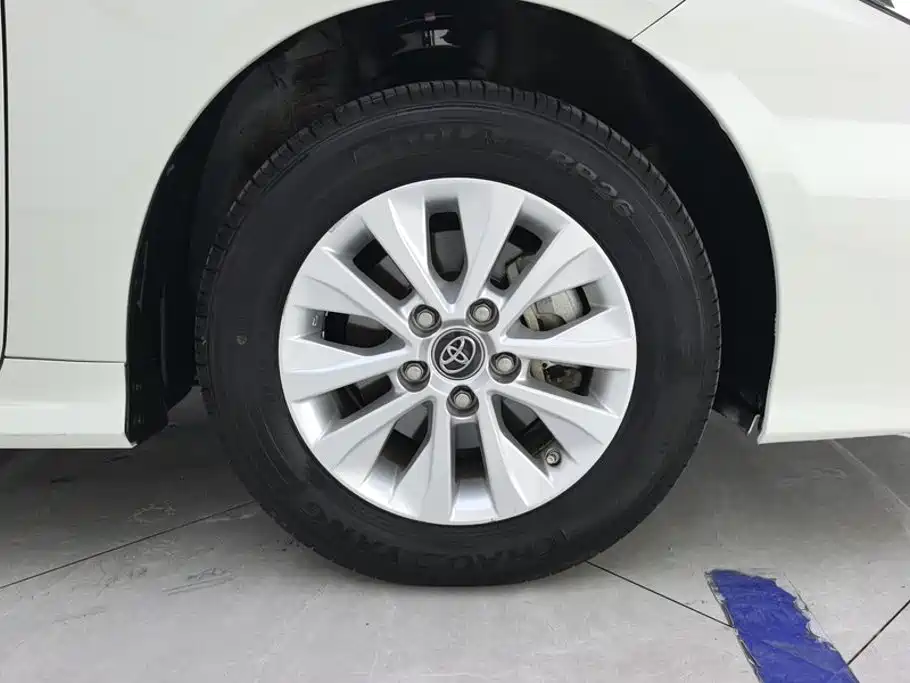 Toyota Corolla — миниатюра 6
