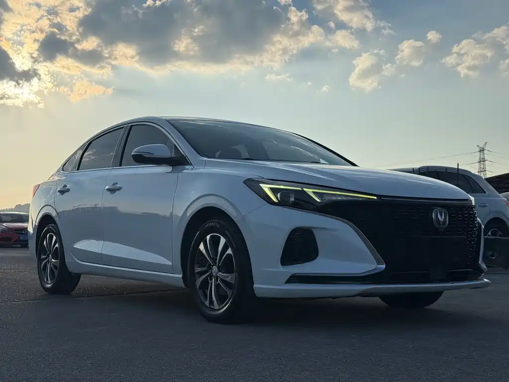 Changan Eado — миниатюра 3